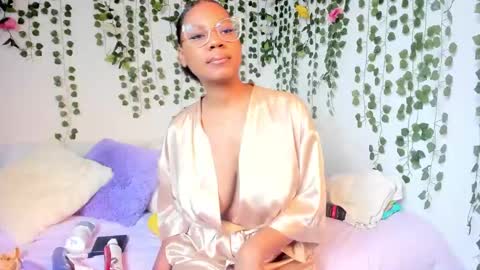 Snapshot of violeta_milleer chatting on February 2025 02:27:02 PM Violeta online show from February 2025 02:27:02 PM