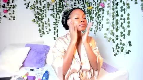 Snapshot of violeta_milleer chatting on March 2025 02:23:02 PM Violeta online show from March 2025 02:23:02 PM