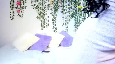 Snapshot of violeta_milleer chatting on March 2025 05:11:02 PM Violeta online show from March 2025 05:11:02 PM