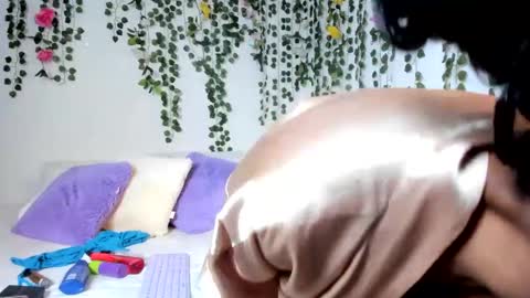 Snapshot of violeta_milleer chatting on March 2025 02:37:01 PM Violeta online show from March 2025 02:37:01 PM