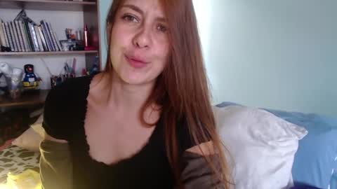 Violeta Peter online show from April 2026 08:22:01 PM
