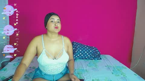 Snapshot of violeta_rouses chatting on December 2024 02:59:01 AM violeta_rouses online show from December 2024 02:59:01 AM