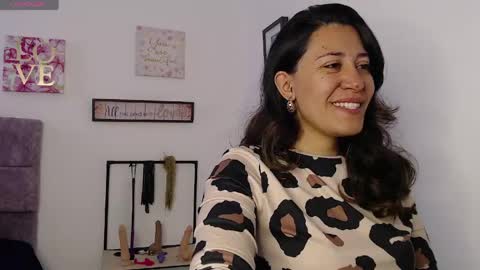 violeta_scott_ online show from April 2026 01:05:01 PM