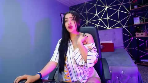 Snapshot of violeta_velle chatting on October 2025 01:21:01 PM violeta_velle online show from October 2025 01:21:01 PM