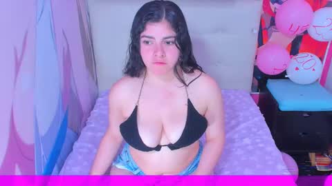 Snapshot of violetaangelsx chatting on January 2025 08:43:01 PM Viollet online show from January 2025 08:43:01 PM