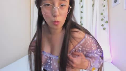 Violeta  online show from April 2026 11:15:02 AM