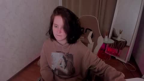 Violet online show from November 2025 04:41:01 PM