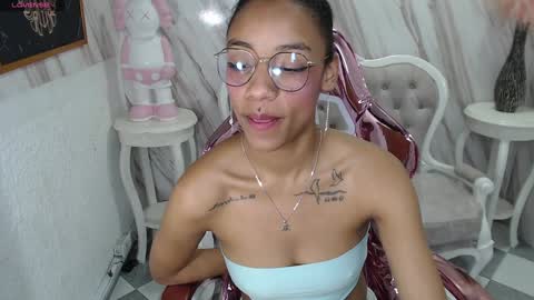 Snapshot of violeth_b chatting on December 2024 06:49:02 PM violeth_b online show from December 2024 06:49:02 PM