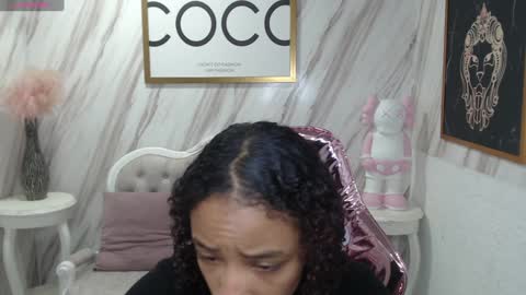 Snapshot of violeth_b chatting on December 2024 12:38:01 PM violeth_b online show from December 2024 12:38:01 PM
