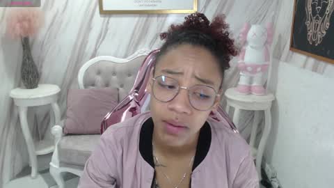 Snapshot of violeth_b chatting on December 2024 12:38:02 PM violeth_b online show from December 2024 12:38:02 PM