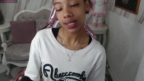 Snapshot of violeth_b chatting on December 2024 01:05:02 PM violeth_b online show from December 2024 01:05:02 PM
