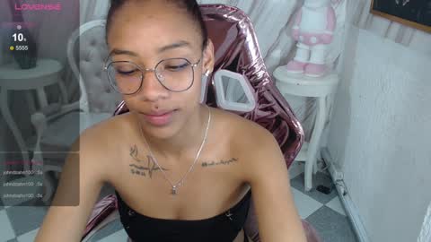 Snapshot of violeth_b chatting on January 2025 06:35:01 PM violeth_b online show from January 2025 06:35:01 PM