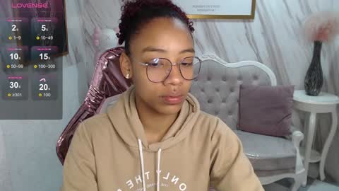 Snapshot of violeth_b chatting on January 2025 12:45:02 PM violeth_b online show from January 2025 12:45:02 PM
