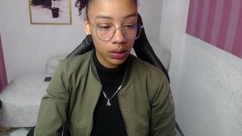 Snapshot of violeth_b chatting on January 2025 12:42:01 PM violeth_b online show from January 2025 12:42:01 PM