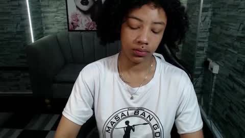Snapshot of violeth_b chatting on September 2025 12:37:01 PM violeth_b online show from September 2025 12:37:01 PM
