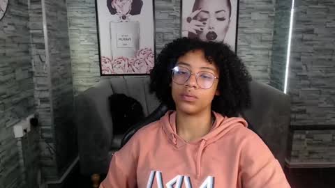 Snapshot of violeth_b chatting on September 2025 12:38:02 PM violeth_b online show from September 2025 12:38:02 PM