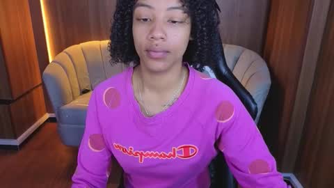 Snapshot of violeth_b chatting on February 2026 12:34:01 PM violeth_b online show from February 2026 12:34:01 PM