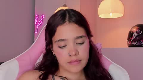 Violeth Hill online show from February 2025 08:15:02 AM