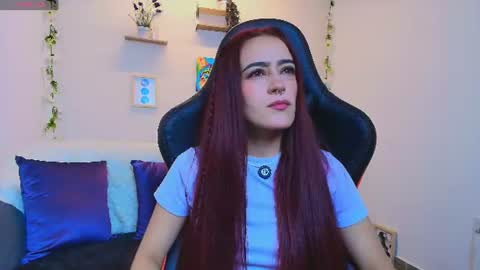 Snapshot of violeth_rosse_ chatting on June 2026 01:17:02 PM violeth_rosse_ online show from June 2026 01:17:02 PM