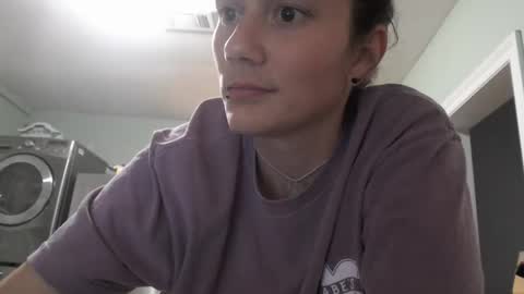 Violet Hooper online show from February 2026 05:06:02 AM