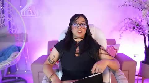 Snapshot of violetjonesx chatting on July 2026 11:36:02 AM violetjonesx online show from July 2026 11:36:02 AM