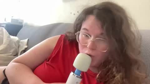 violetlyhappy online show from March 2026 06:18:02 PM