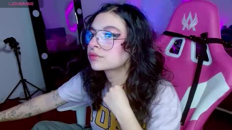   online show from October 2025 07:03:02 PM