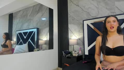 Snapshot of violetrose_as chatting on October 2025 07:34:01 PM Violet Rose online show from October 2025 07:34:01 PM