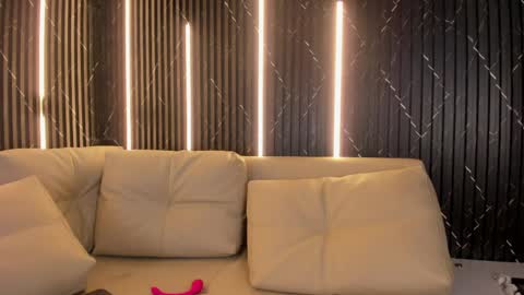 Violet Rose online show from April 2026 04:46:01 AM