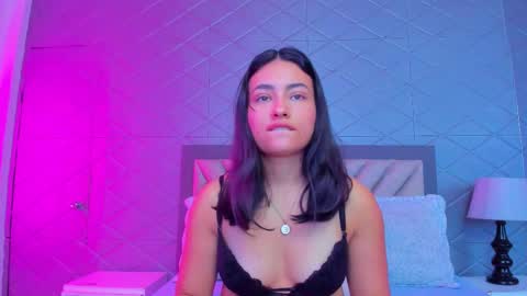 Violet Rousse online show from February 2026 04:11:02 PM