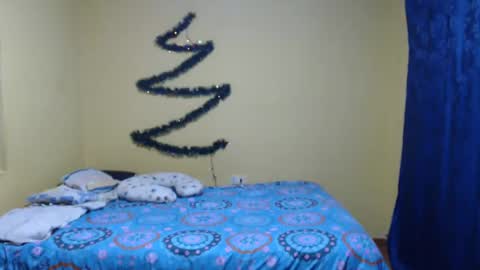 Snapshot of violetsexhot999 chatting on December 2024 08:04:01 AM Violet777 online show from December 2024 08:04:01 AM