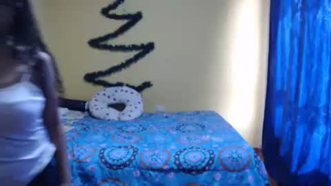 Snapshot of violetsexhot999 chatting on December 2024 06:05:02 PM Violet777 online show from December 2024 06:05:02 PM