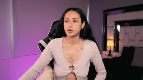 violetskinny online show from June 2026 06:41:01 PM