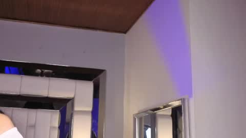violetskinny online show from June 2026 11:36:01 PM