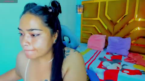 Snapshot of violett_cinnamon chatting on June 2026 11:07:01 AM Violeta online show from June 2026 11:07:01 AM
