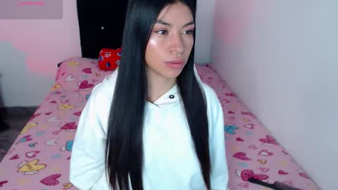 Snapshot of violett_flowers chatting on September 2025 07:13:02 PM violeta online show from September 2025 07:13:02 PM