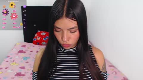 Snapshot of violett_flowers chatting on September 2025 04:12:01 AM violeta online show from September 2025 04:12:01 AM