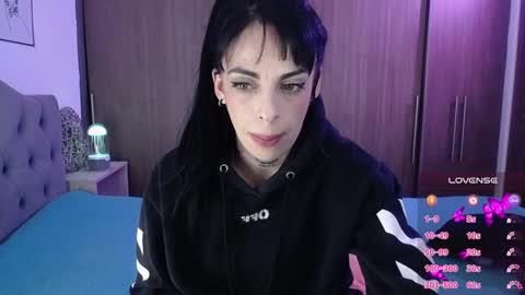 violett  Independent model online show from February 2026 06:51:01 AM