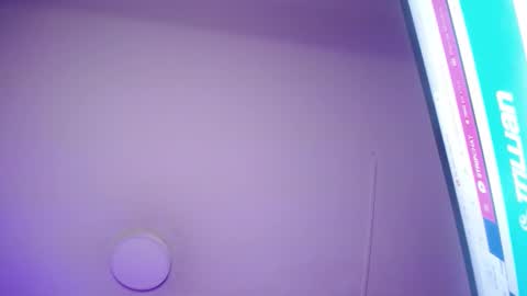 violett_queen122 online show from September 2025 02:27:02 AM