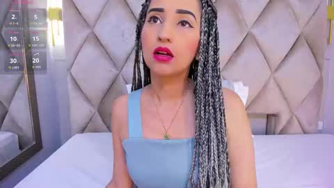 Violett  online show from November 2025 08:29:02 PM