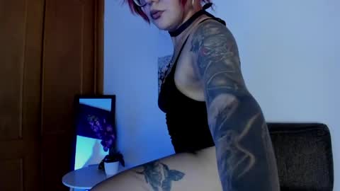 violett_sykes online show from April 2026 06:18:01 AM