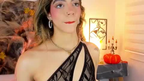 Snapshot of violetta_ficher chatting on October 2025 02:09:02 AM Violetta Ficher online show from October 2025 02:09:02 AM