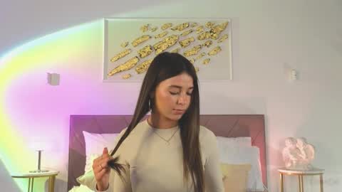 violetta_finch online show from September 2025 01:37:02 PM