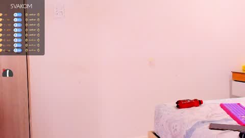 Snapshot of violetta_foxx1 chatting on June 2026 02:24:02 AM violeta online show from June 2026 02:24:02 AM