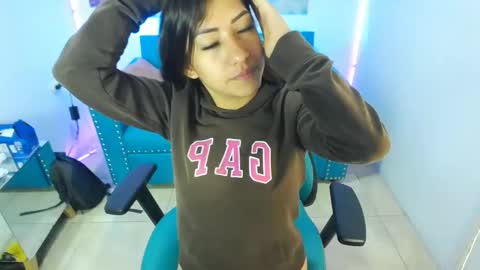 Violeta online show from February 2025 12:11:02 PM