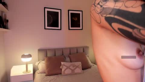 Violetta nur online show from April 2026 09:05:01 PM