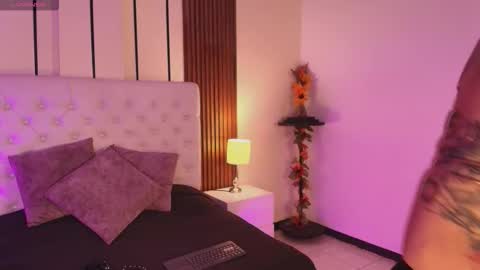 violettaalemida online show from January 2026 01:13:02 PM