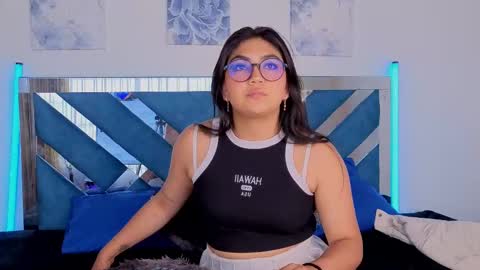 violettabloom1_ online show from September 2025 08:32:01 PM