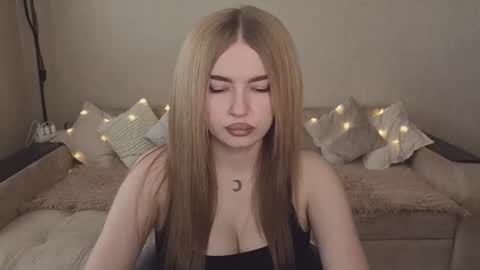 ViolettaOtis online show from October 2025 11:07:01 AM