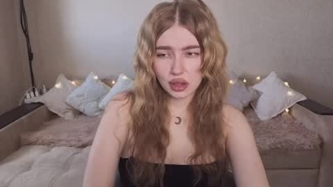 ViolettaOtis online show from June 2026 11:59:01 AM